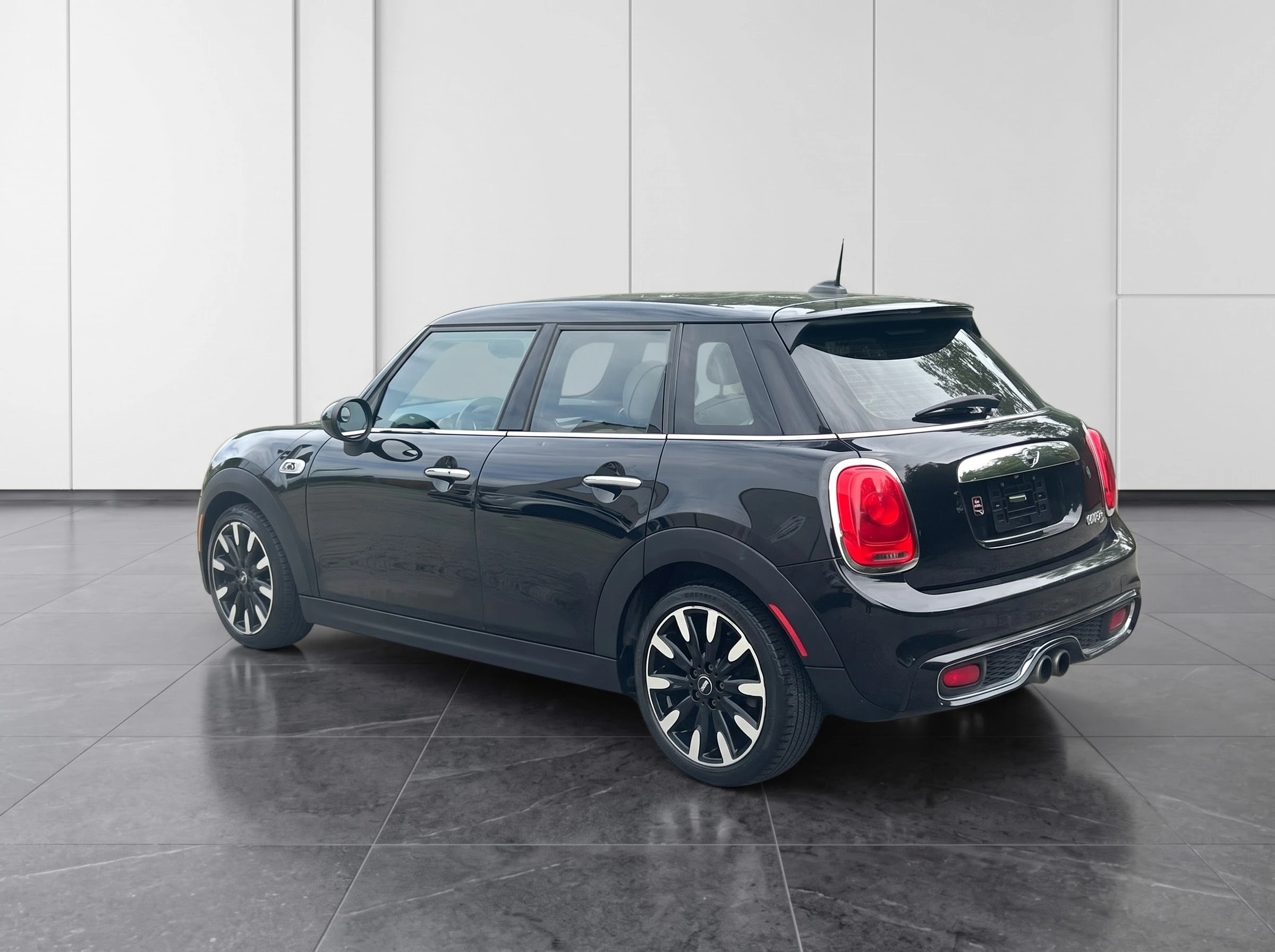 2015 MINI Cooper Hardtop 5 Door S 5dr HB S